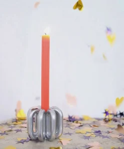 '0'- Kerzenständer in Zahlenform | The Form Follows